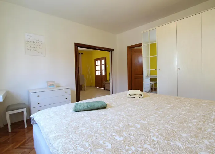 Folo Apartment