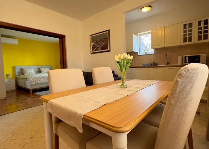 Διαμέρισμα Folo *