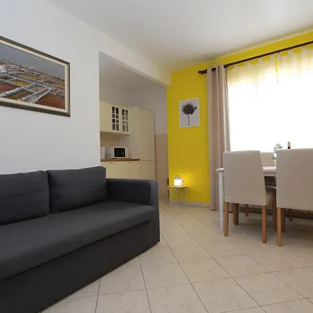 Apartment Folo *