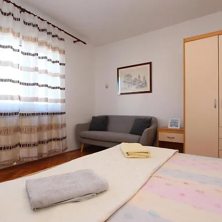Apartment Folo